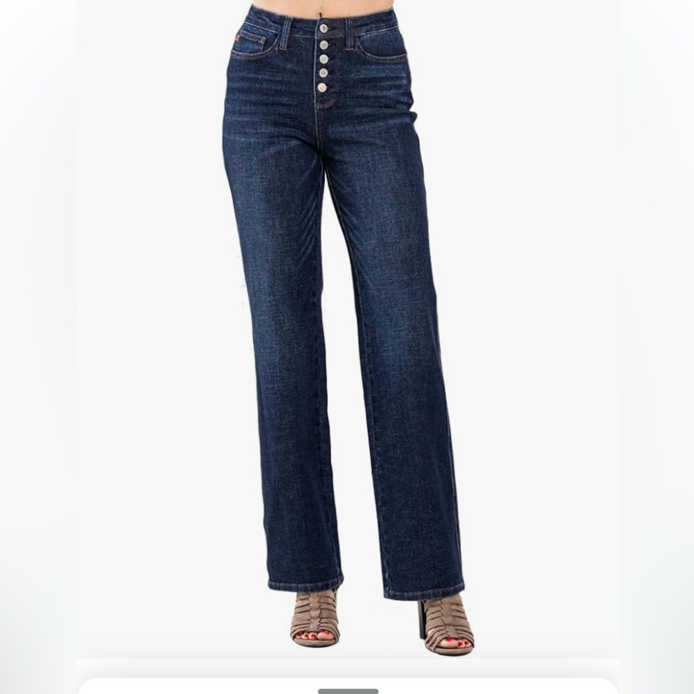 Judy Blue High-rise, straight leg. Women’s Size 9